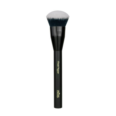 Cheek topper brush